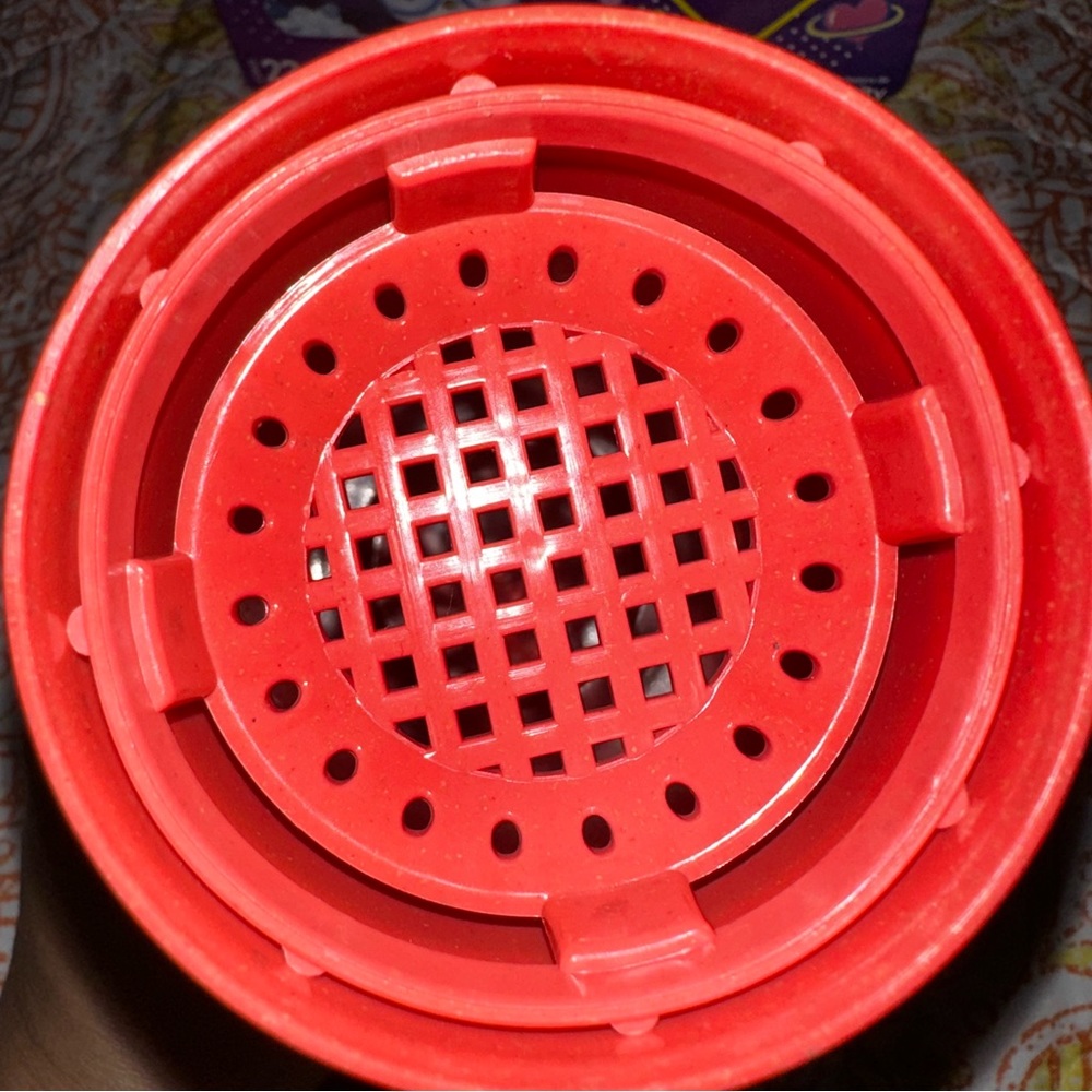 🌸Hello Kitty x Saba overnight ultra thin pads with/ fruit infuser water bottle - Picture 5 of 5